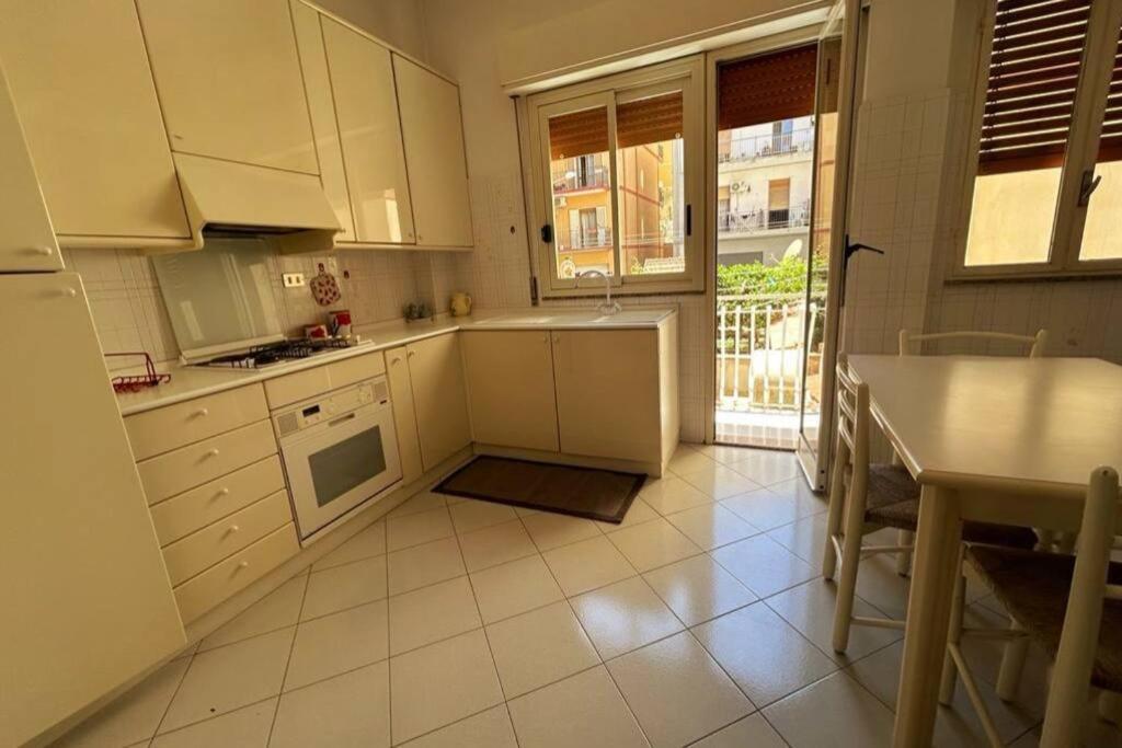 Casa Vacanza Maria Lejlighed Giardini Naxos Eksteriør billede
